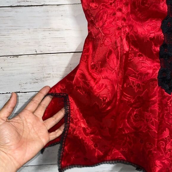 ❤️🌹 Victoria’s Secret Vintage Red Teddy❤️🌹 - Picture 4 of 7